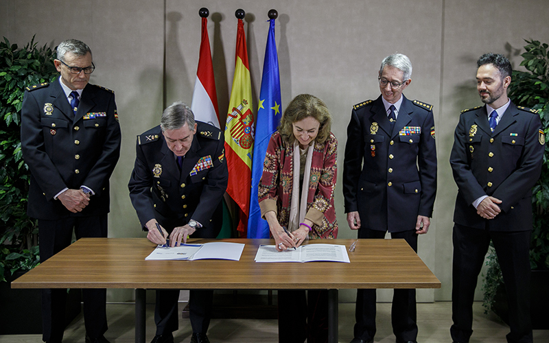 SERIS y Policía Nacional firman un convenio de colaboración pionero en España para prevenir las agresiones a los profesionales sanitarios